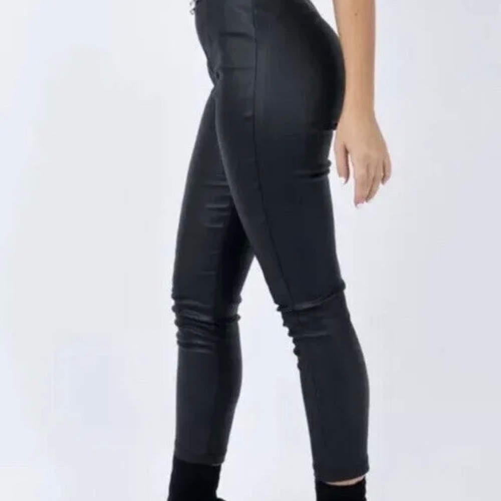 Princess Polly faux leather leggings/pants - Picture 2 of 5